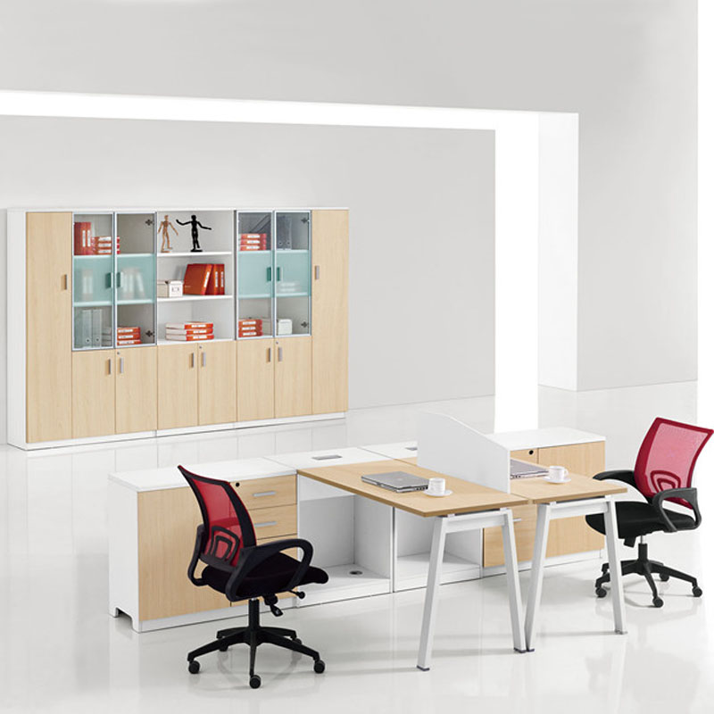 <b>职员办公桌简约现代员工四人位桌椅组合家具办</b>